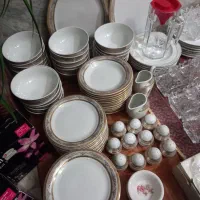 بشقاب و کاسه و دیس چینی