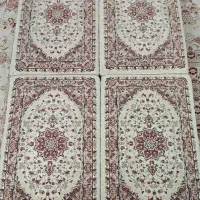 دو جفت پشتی کاملا سالم و تمیز در حد نو