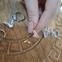 انگشتر و گردنبند فانتزی(سینی جادویی)|جواهرات|شهرکرد, |دیوار