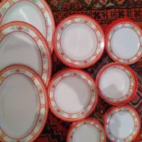 سرویس میلامین ۶ نفر جنس خیلی خوب