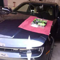 ترمیم سنگ خوردگی و ترک شیشه اتومبیل با اشعه uv