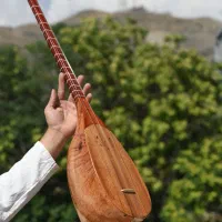 تنبور مهرداد