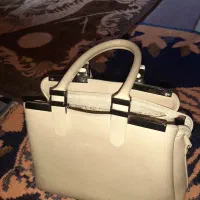 کیف کرم اسپرت ساده|کیف، کفش، کمربند|خرم‌آباد, |دیوار