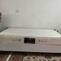 تخت و تشک سالم