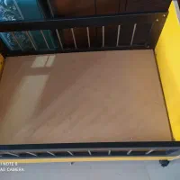 تخت گهواره ام دی اف چهار چرخ