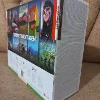 ایکس باکس سری اس آکبند|کنسول، بازی ویدئویی و آنلاین|میانه, |دیوار