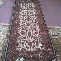 سلام یک تخته فرش دستباف زرنیم در ابعاد ۸۲در۲/۸