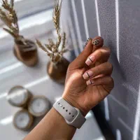 خدمات کاشت ناخن|خدمات آرایشگری و زیبایی|میانه, |دیوار