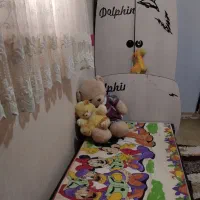 تخت وکمد وتشک