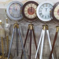 ساعت ۳پایه فلزی ورسانا