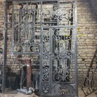 ساخت درب و پنجره ساده وگلدار|خدمات پیشه و مهارت|سراوان, |دیوار