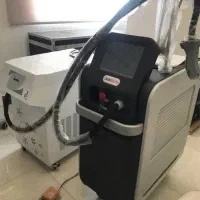 اپراتور لیزر خانم