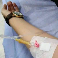 خدمات پرستاری(سرم تراپی،فصدخون،سونداژ درمنزل)