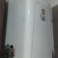 آبگرمکن ۷۰ لیتری در حد نو سالم و تمیز