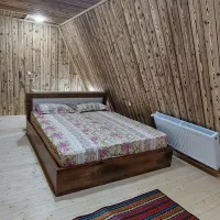 کلبه سوئیسی تک خواب بهار نارنج|اجارهٔ کوتاه‌مدت ویلا و باغ|شاندرمن, |دیوار