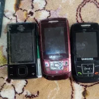 ۵عدد گوشی دو‌عدد‌ لمسی سه عدد ریلی