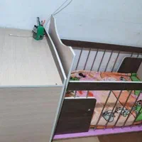 تخت کودک ام دی اف  .کاملا سالم با کمد جلو