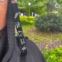 بند عینک دندانپزشک