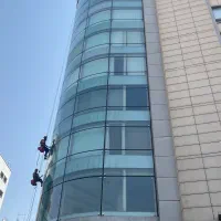 شست و شوی نما (کار در ارتفاع)|خدمات نظافت|یزد, |دیوار