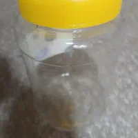 تعدادی جا نوشابه و شیشه یه کیلویی|ظروف نگهدارنده، پلاستیکی، یکبارمصرف|یاسوج, |دیوار