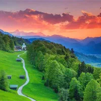 مسافرت و گردش