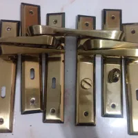 دستگیره وقفل درب حمام توالت