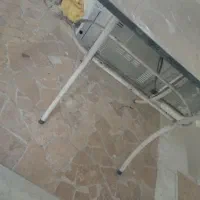 میز با صفحش