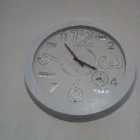 ساعت دیواری