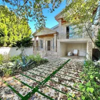 ویلا-نیم-پیلوت-پارکینگ-دار-منطقه-برند-جنگلی