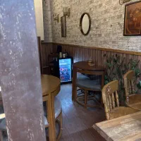 میز صندلی و کافی بار و تخته سیاه و لوازم کافه|کافی‌شاپ و رستوران|تهران, شهرک امید|دیوار