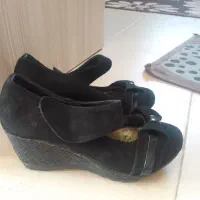 تعدادی کفش در حد نو|کیف، کفش، کمربند|محلات, |دیوار