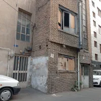 پنجاه  و دو متر کلنگی فقط شش تومن