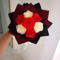 باکس و دسته گل های زیبا حراج آخر فصل|گل مصنوعی|شیراز, محراب|دیوار