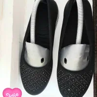 کفش زنانه آکبند ۳۰۰تومن اصلا پوشیده نشده حتی یکبار