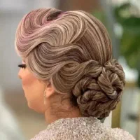 خدمات ویژه برای بانوان عزیز|خدمات آرایشگری و زیبایی|اردبیل, |دیوار