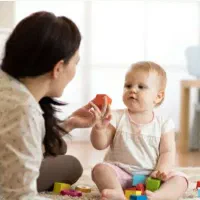 پرستار کودک برای پسر ۲ ساله