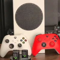 فروش Xbox Series S با دو دسته + کیف و استند شارژر
