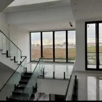 شیشه سکوریت و لمینت با نصب تخصصی