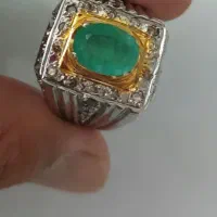 زمرد کریستالی با مخراج الماس brown