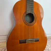 گیتار یاماها در حد نو