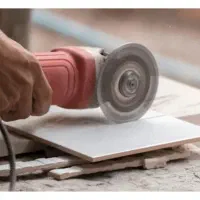 کارگر کاشی کاری هستم