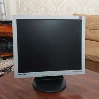 مانیتور ۱۷ اینچ سامسونگ در حد نو
