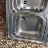 سینک دولگن به همراه علمک