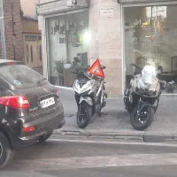۹۰ متر اپارتمان دوخوابه قدیمی دربستی
