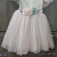 لباس عروس برای پنج الی شش سال قیمت 600هزارتومان