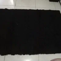 یک عدد فرش ۱و نیم متری همراه پادری درحدبدون ایراد