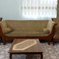مبل کلاسیک ۷نفره به همراه ناهارخوری ۴نفره