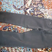 شلوار لی وتیشرت