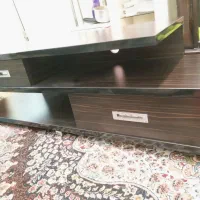 میز چوبی تلویزیون