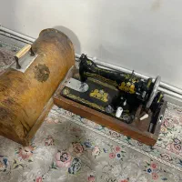 چرخ خیاطی قدیمی